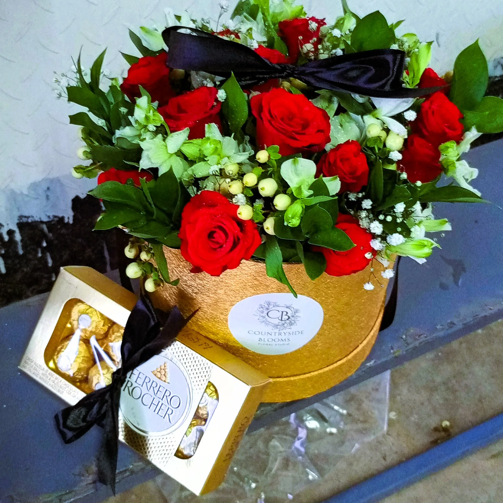 Countryside Blooms Floral Arrangement 9